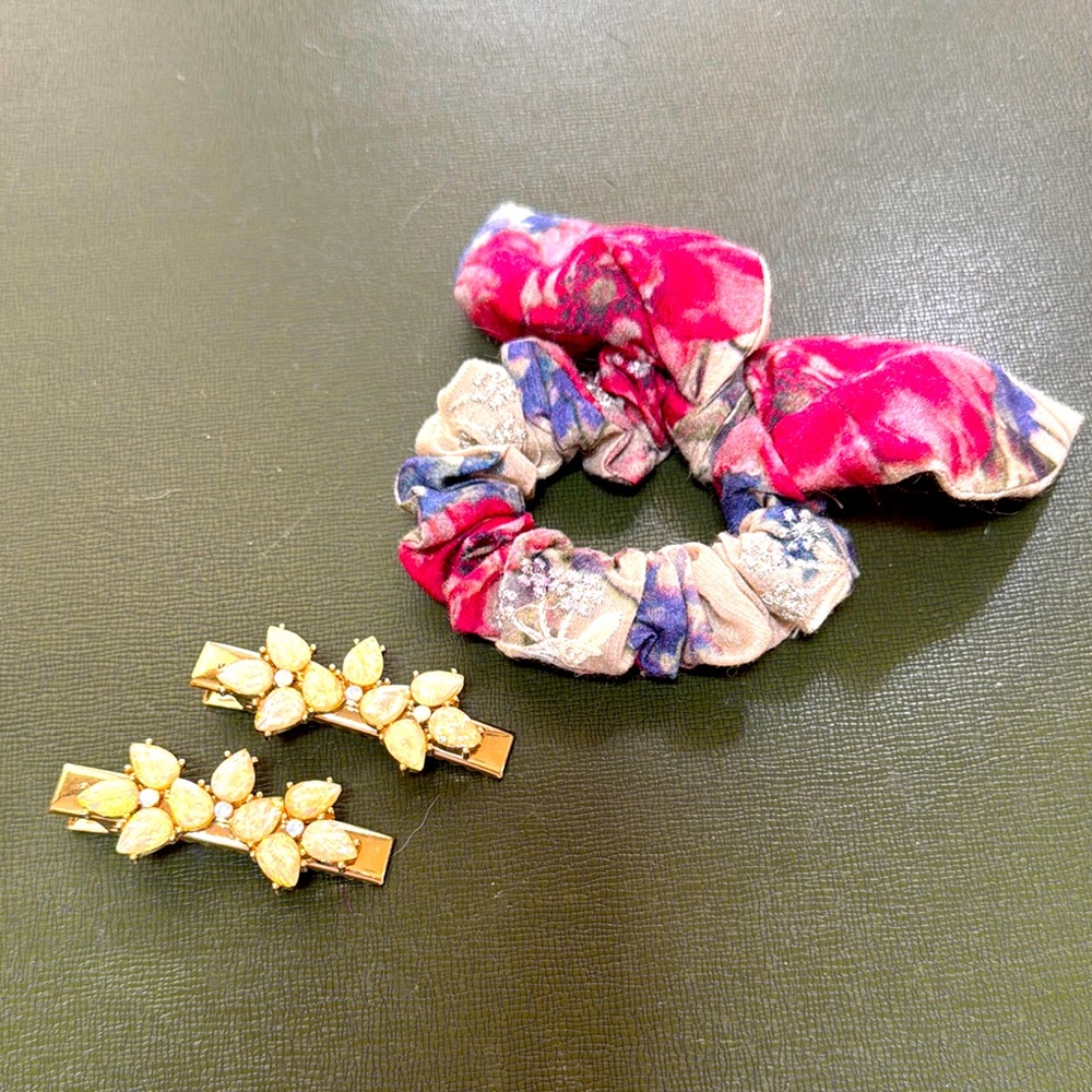 Floral Scrunchie and Gold Hair Clips Set